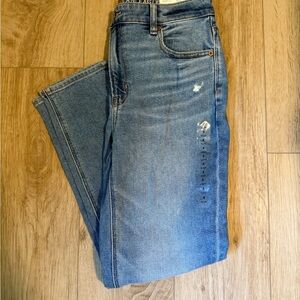 American Eagle Outfitters Mom Jeans